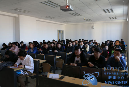 团日活动现场 计算机学院 冯涛 摄