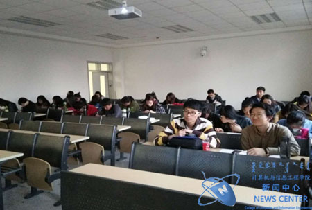 活动现场 计算机学院 祁铭星 摄