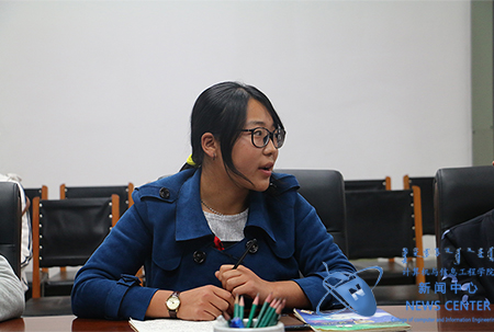 党员积极发言 计算机学院 王佳琦 摄
