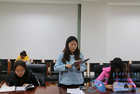 同学发言 计算机学院 王佳琦 摄