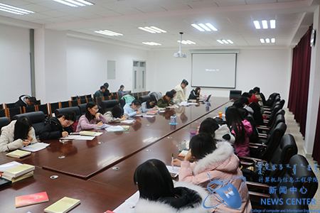 同学们积极参与 计算机学院 秦路奇 摄